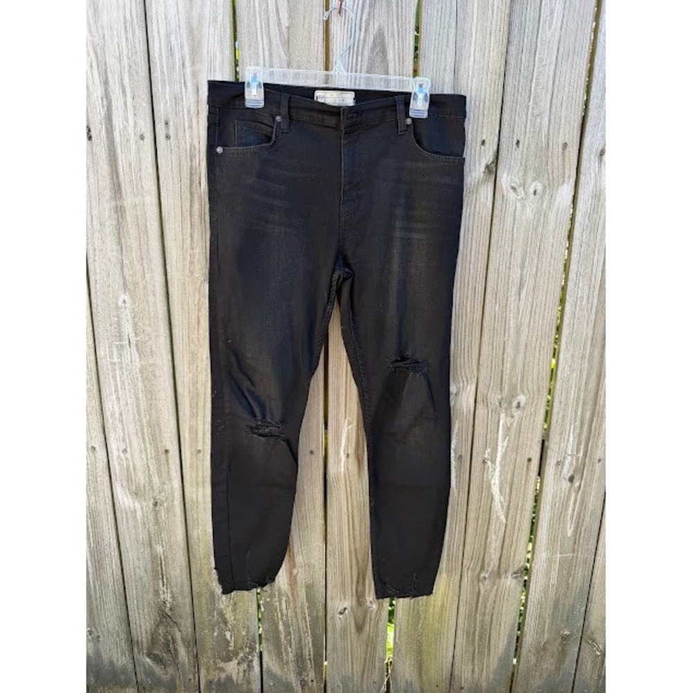 Grunge Edgy Free People Distressed Skinny Jeans 30 Black Raw Hem Ripped Knee